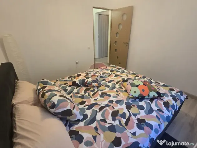 Apartament cu 3 camere de vânzare în zona Crangasi - Bucuresti (Bucuresti-Ilfov)
