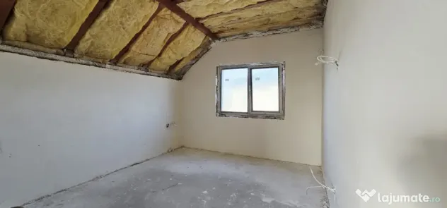 COMUNA BERCENI - CASĂ 5 CAMERE, 300 MP TEREN, SEMIFINISATĂ - Berceni (Bucuresti-Ilfov)