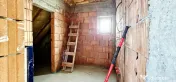 COMUNA BERCENI - CASĂ 5 CAMERE, 300 MP TEREN, SEMIFINISATĂ 