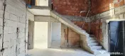 COMUNA BERCENI - CASĂ 5 CAMERE, 300 MP TEREN, SEMIFINISATĂ