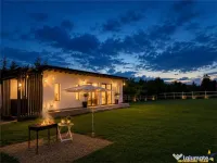 Teren 1.640 mp cu cabana moderna, foisor, gratar, atmosfera 