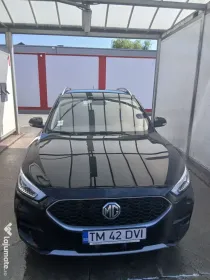 Vând Mașina MG ZS