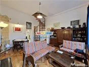 Casa veche renovata, parter mansarda, curte proprie, Foisoru 