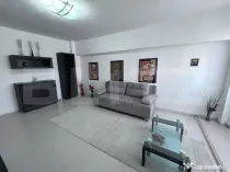 Apartament 3 camere, decomandat, Zona centrala