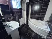 Apartament 3 camere, decomandat, Zona centrala 