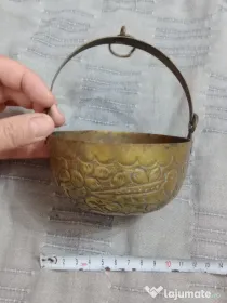 Caldarusa decorativa din alama/bronz 10 cm.