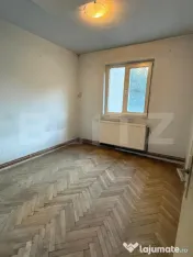 Apartament 3 camere, etajul 1, de renovat