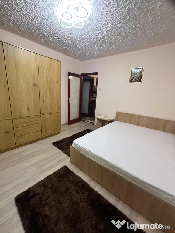 Ap 2 camere decomandat, etaj 1 - Piata Progresul / Toporasi