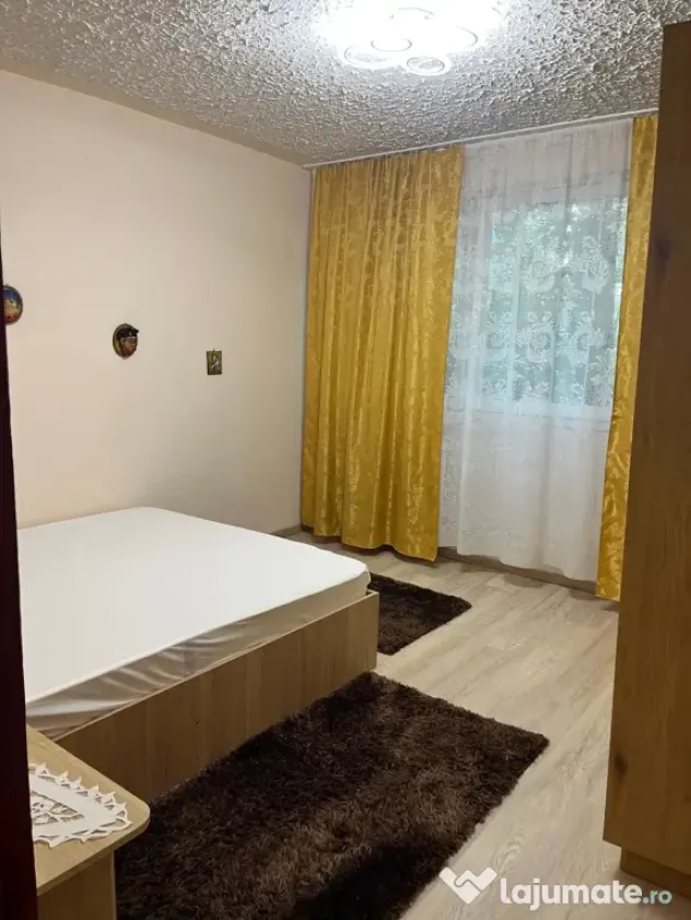 Ap 2 camere decomandat, etaj 1 - Piata Progresul / Toporasi