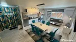 Apartament cochet de închiriat cu loc de parcare si curt...