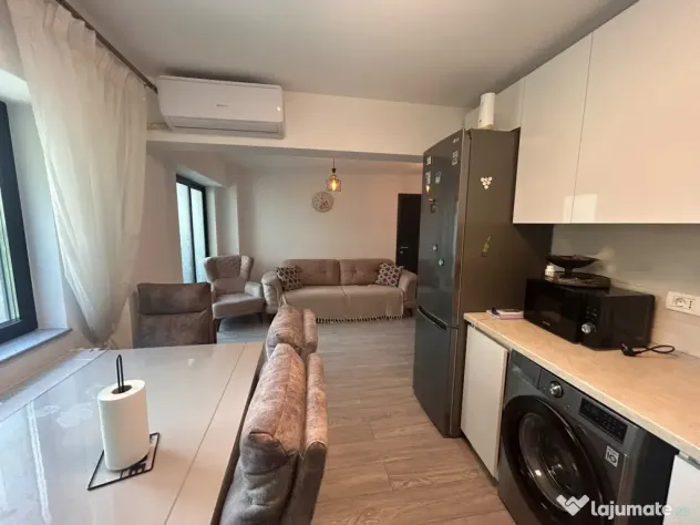 - La Cheie Apartament 2 camere, etaj 1, zona Plantelor. Mobi - Braila (Braila)