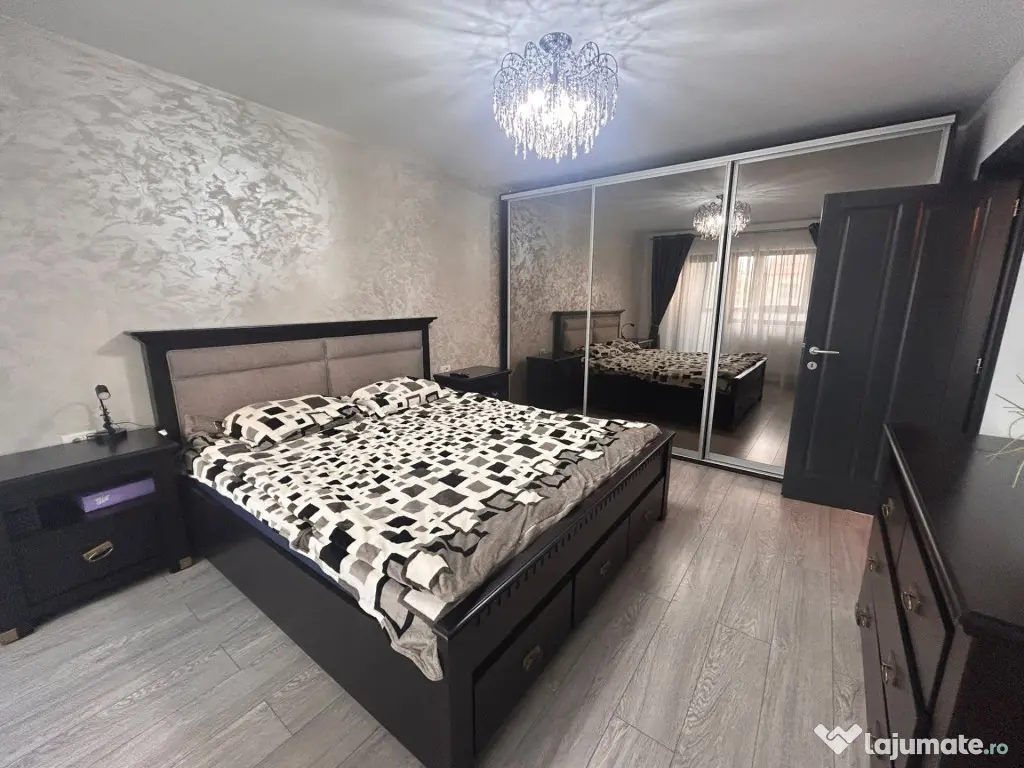 - La Cheie Apartament 2 camere, etaj 1, zona Plantelor. Mobi - Braila (Braila)