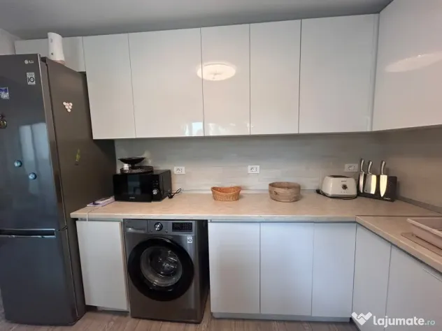 - La Cheie Apartament 2 camere, etaj 1, zona Plantelor. Mobi - Braila (Braila)