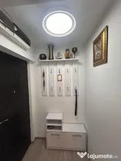 - La Cheie Apartament 2 camere, etaj 1, zona Plantelor. Mobi 