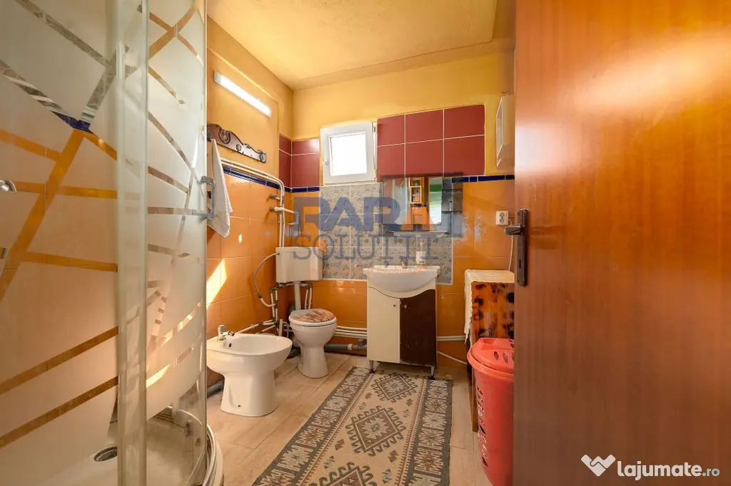 Vilă din cărămidă cu 4 dormitoare și 3 băi - Cotu Vames (Neamt)