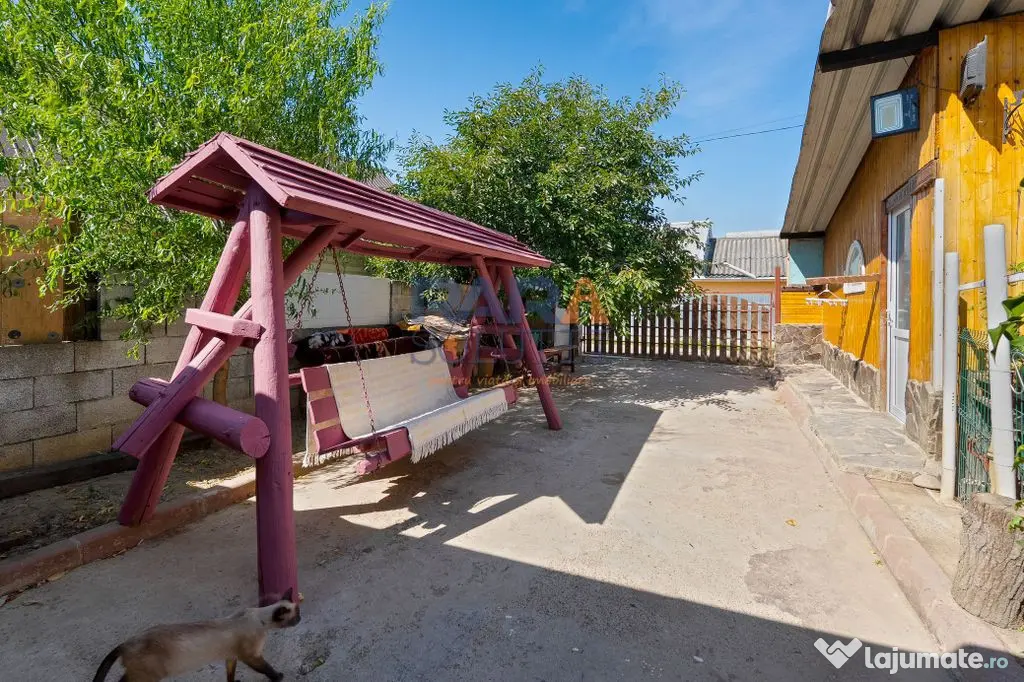 Vilă din cărămidă cu 4 dormitoare și 3 băi - Cotu Vames (Neamt)