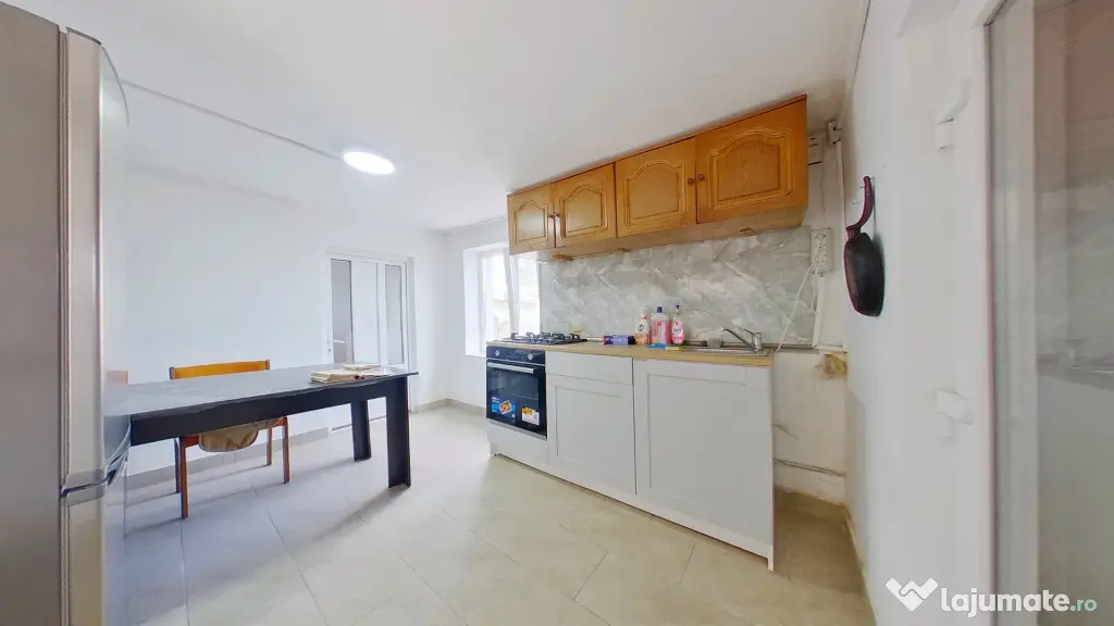 Spațiu/sediu/showroom utilaje cu F.S de 17 ml in zona Confe - Arad (Arad)