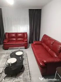 Vănd două canapele piele