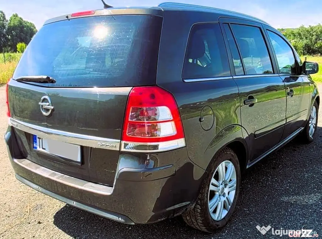 Opel 2013 Zafira 1.7tdi 110cp Euro5 cu 7 locuri individuale - Tulcea (Tulcea)