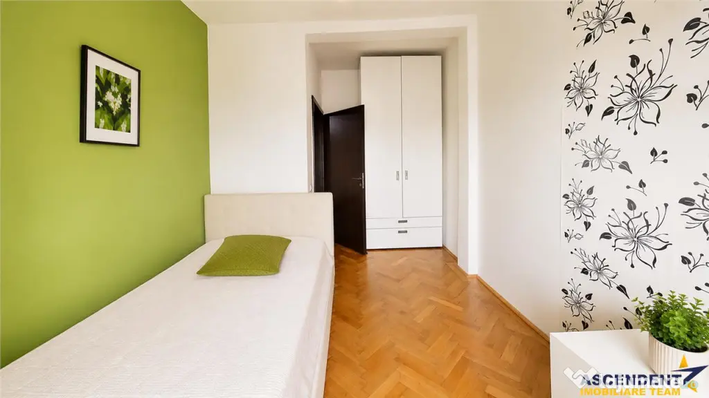 2 camere cu caracter, regim vila, echipate, panorama montana - Brasov (Brasov)
