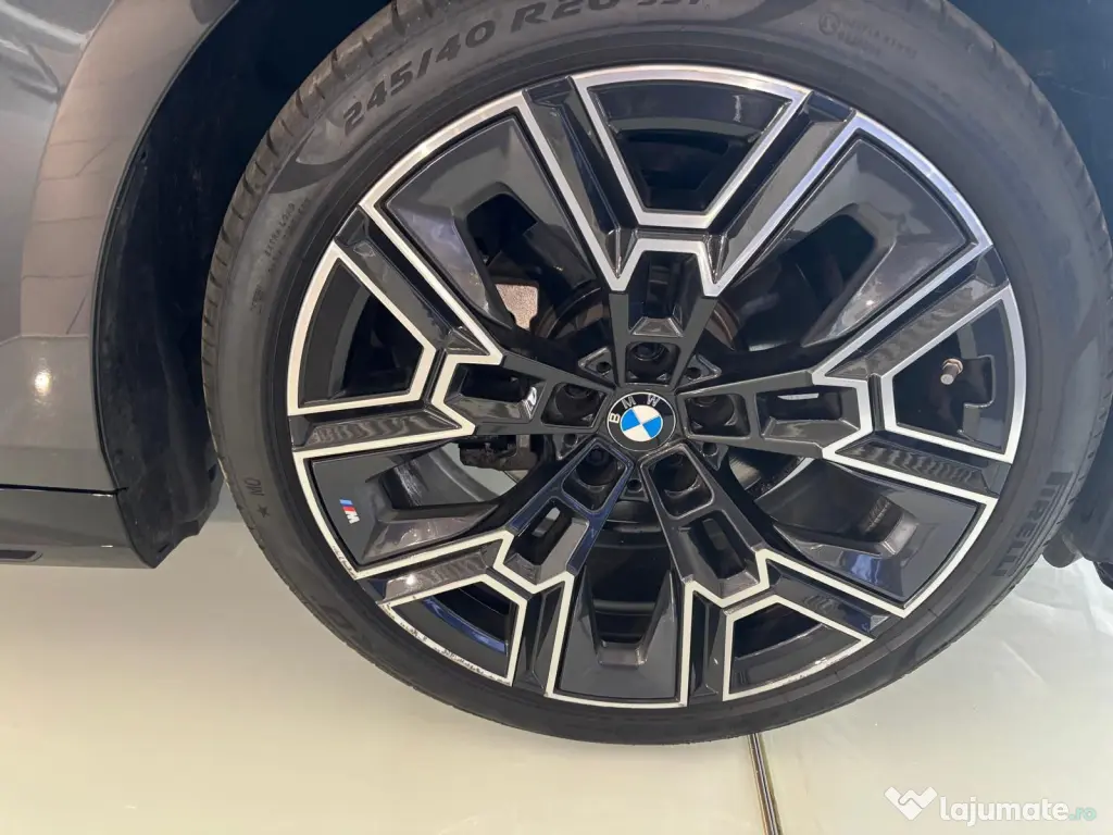 BMW Seria 5 An 2025