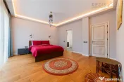 Vila moderna de 5 camere zona Noua