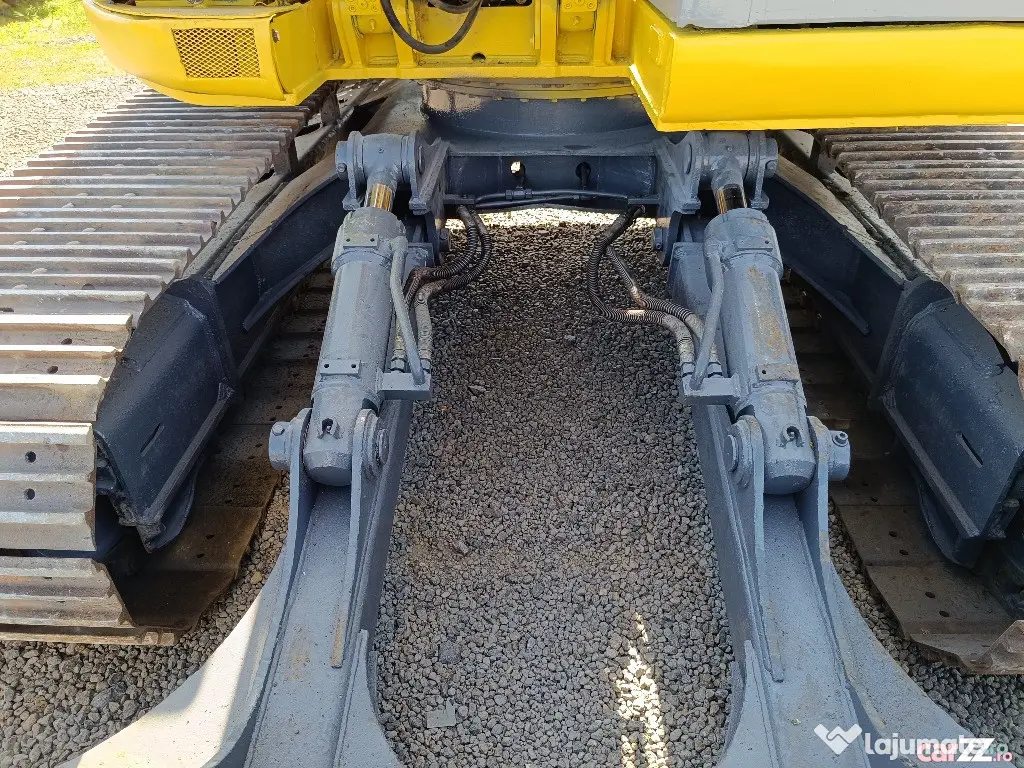 Excavator pe senile New Holland E 135SR, 15 tone, 2011 - Negresti Oas (Satu-Mare)