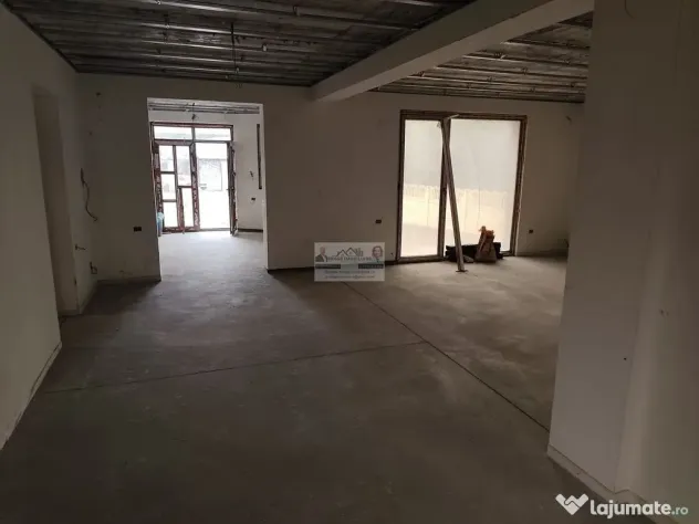 Imobil 444 mp utili | Teren 726 mp | Ideal 3 apartamente ... - Tecuci (Galati)
