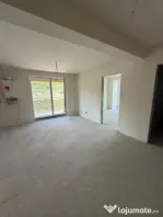 Apartament de vanzare semidecomandat ,2 camere 45mp , zona S