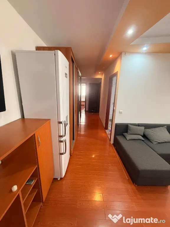 Apartament 3 camere semidecomandat zona Eroilor - Floresti (Cluj)