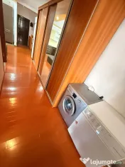 Apartament 3 camere semidecomandat zona Eroilor 