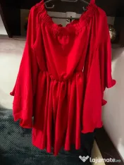 Vand rochii detalii în privat 