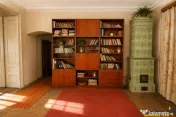 Resedinta istorica,teren privat,pivnita,pod,foisor,detalii o 