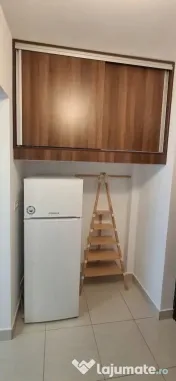 Dristor metrou etaj 9 
