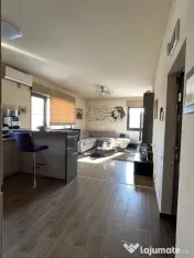 Penthouse de 2 camere, 55 mp. utili, terasa 108mp., zona Bor 