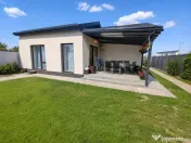 Casă modernă, mobilată și utilată, gata de mutare – I 