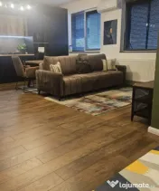 Vand apartament 3 camere 76mp+2 balcoane 8mp zona Parcului P 