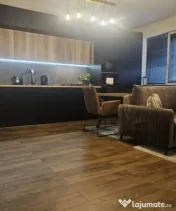 Vand apartament 3 camere 76mp+2 balcoane 8mp zona Parcului P 