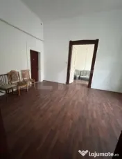 Apartament cu 3 camere ,in zona centrala,89.40mp. 