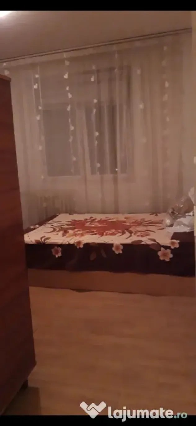 Vând apartament 3 camere Rahova