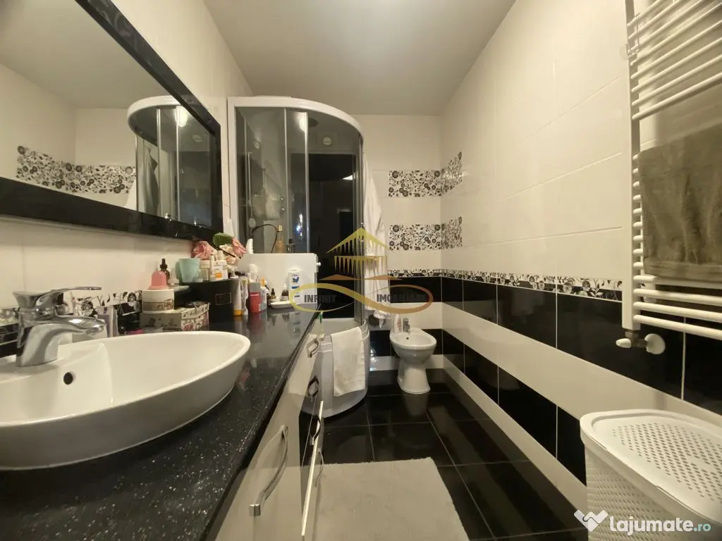 Ap. de vânzare, bloc nou, 4 camere - Bacau (Bacau)