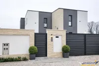 Vila impozanta, aspect deosebit, configuratie tip duplex, vi