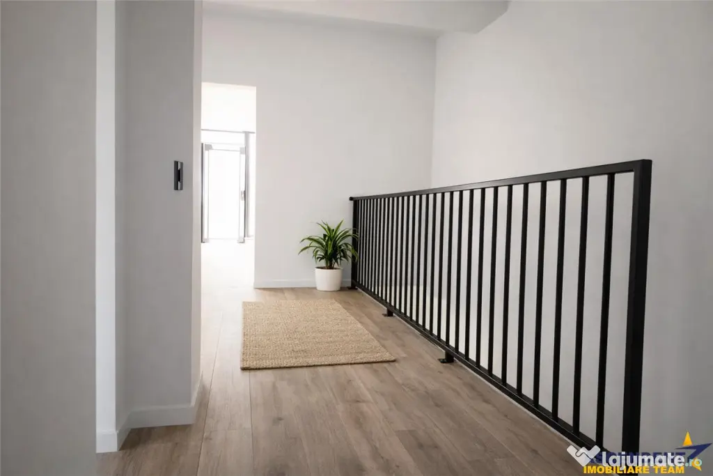 Vila impozanta, aspect deosebit, configuratie tip duplex, vi - Brasov (Brasov)