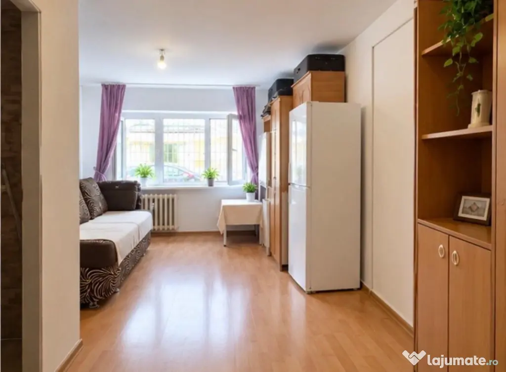 Camera de camin, zona Sarari, 21 mp, parter - Craiova (Dolj)