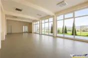 Edificiu cu acces facil, componenta si dotari apreciabile, C