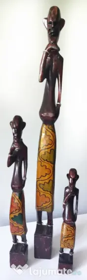 Set 3 statuete in stil african, din lemn sculptat, pictate manual 