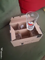 Vand fotoliu puf nou marca Amstel impreuna cu set de 6 pahare noi marca Amstel. 