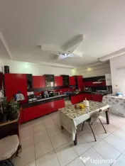Casa parter, 166 mp utili, 447 pm teren, zona centrala (Bise 