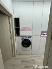 Apartament cu 3 camere de închiriat în zona Central 