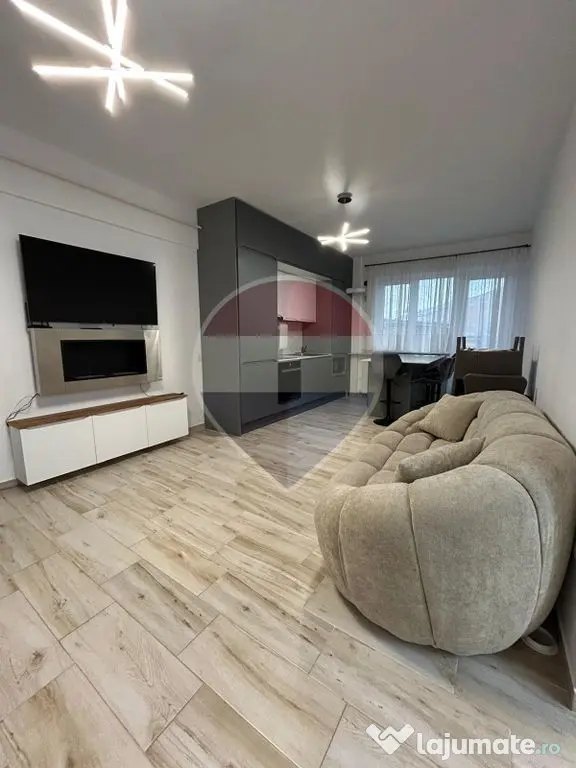 Apartament cu 3 camere de închiriat în zona Central - Suceava (Suceava)